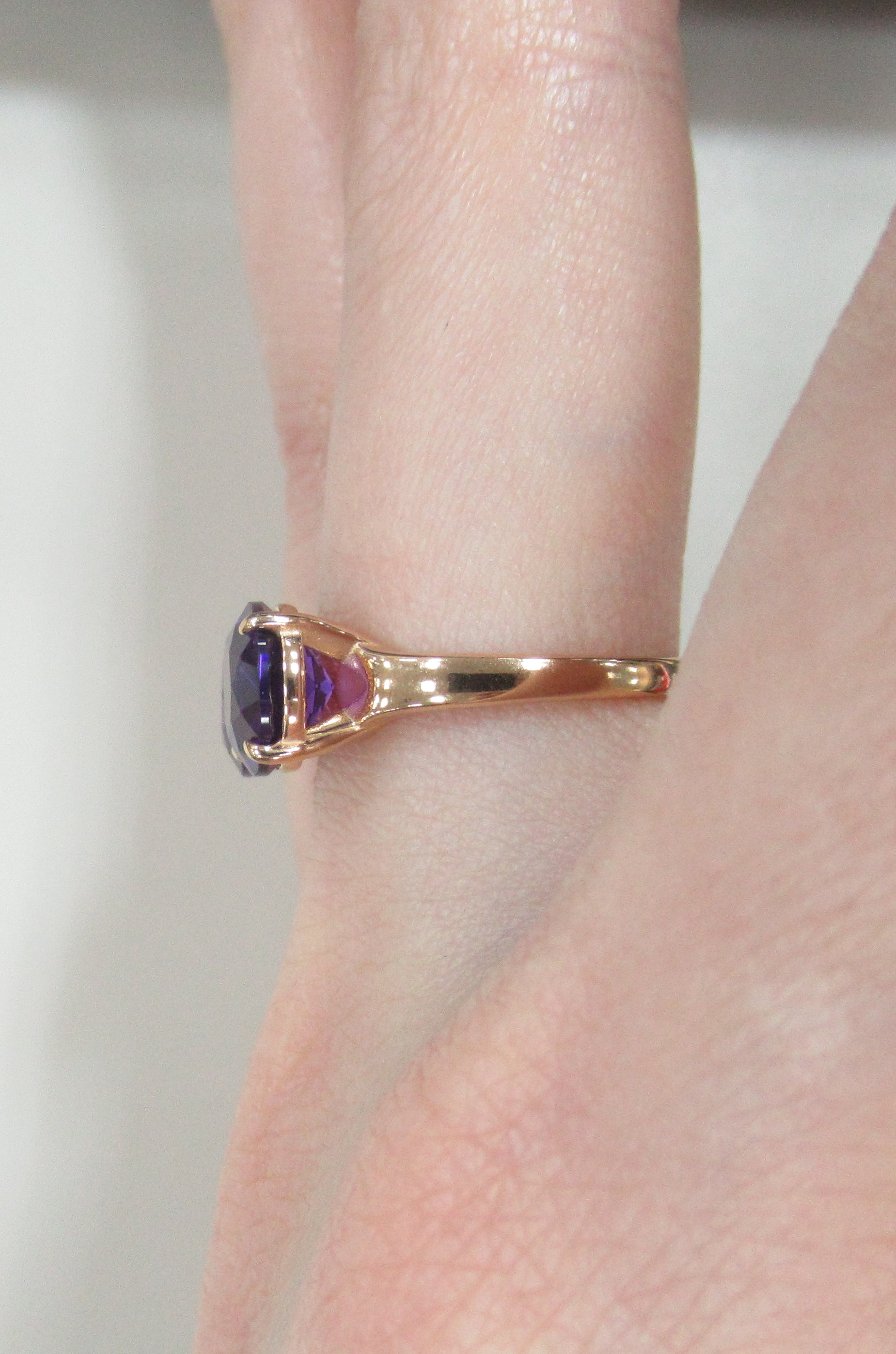 Серебряное кольцо с аметистами